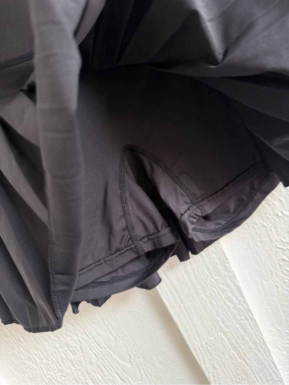 Gold Hinge BLACK PLEATED TENNIS SKIRT - extra small - Picture 4 of 6